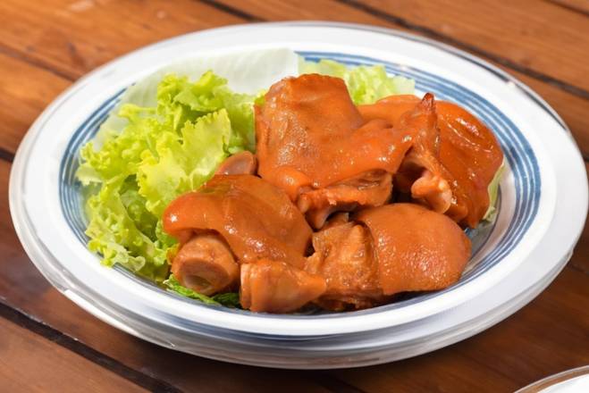Braised Pork Knuckle 豬手